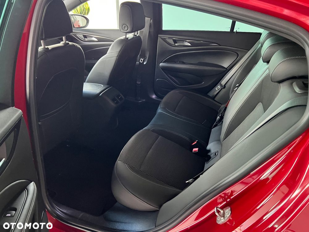 Opel Insignia - 28