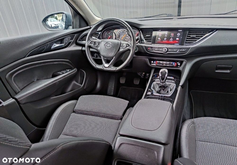 Opel Insignia - 14