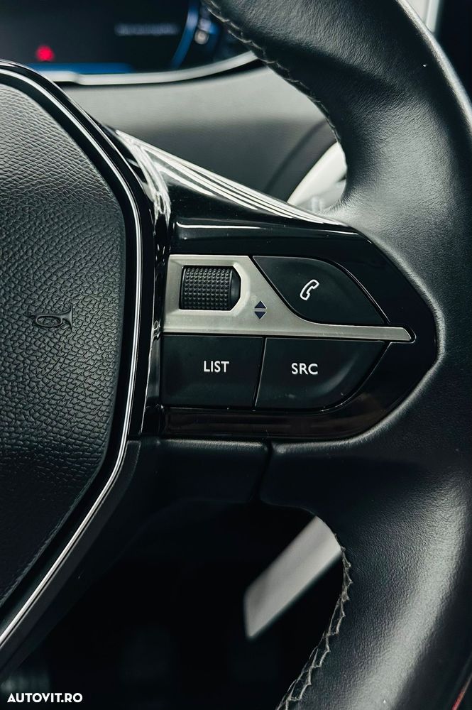 Peugeot 3008 1.2 PureTech Turbo S&S Active - 28