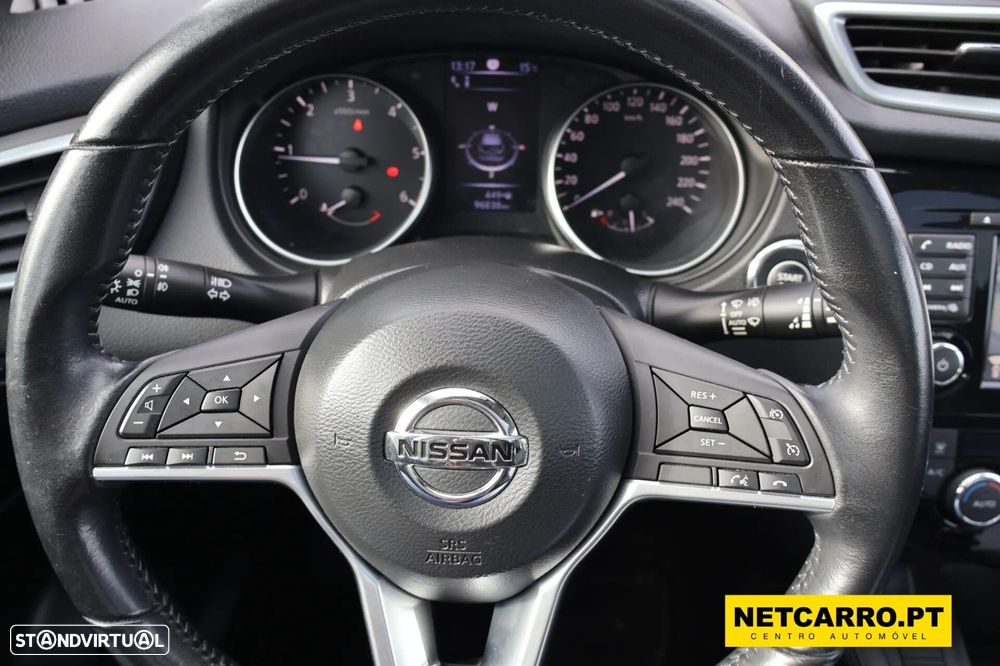 Nissan Qashqai 1.5 dCi N-Connecta - 8