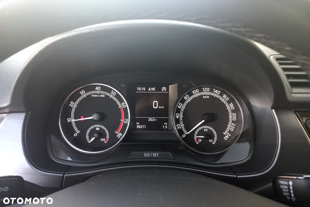 Skoda Fabia - 8