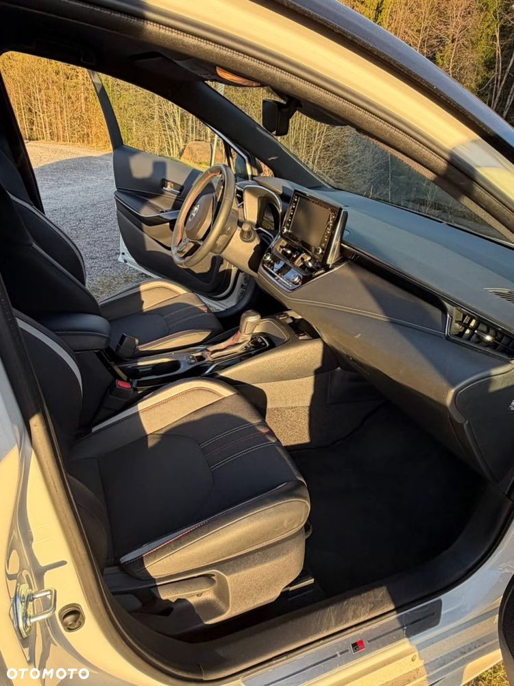 Toyota Corolla 1.8 Hybrid GPF GR Sport - 16