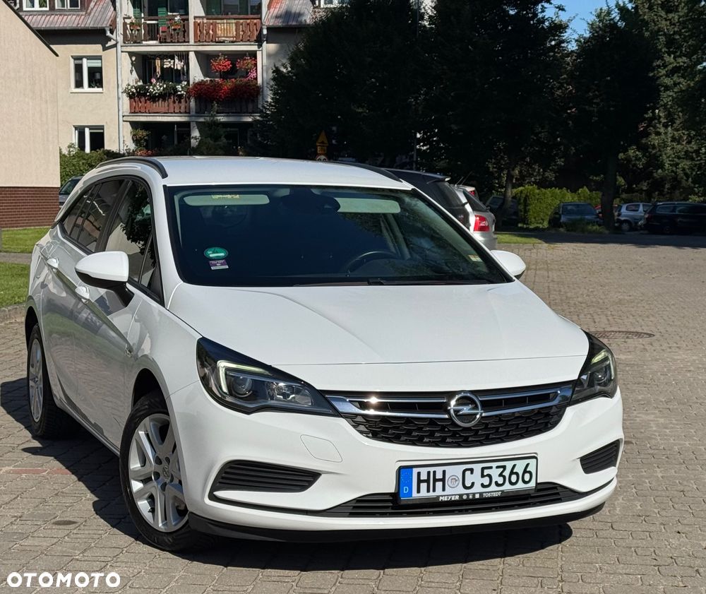 Opel Astra 1.6 CDTI Dynamic - 11