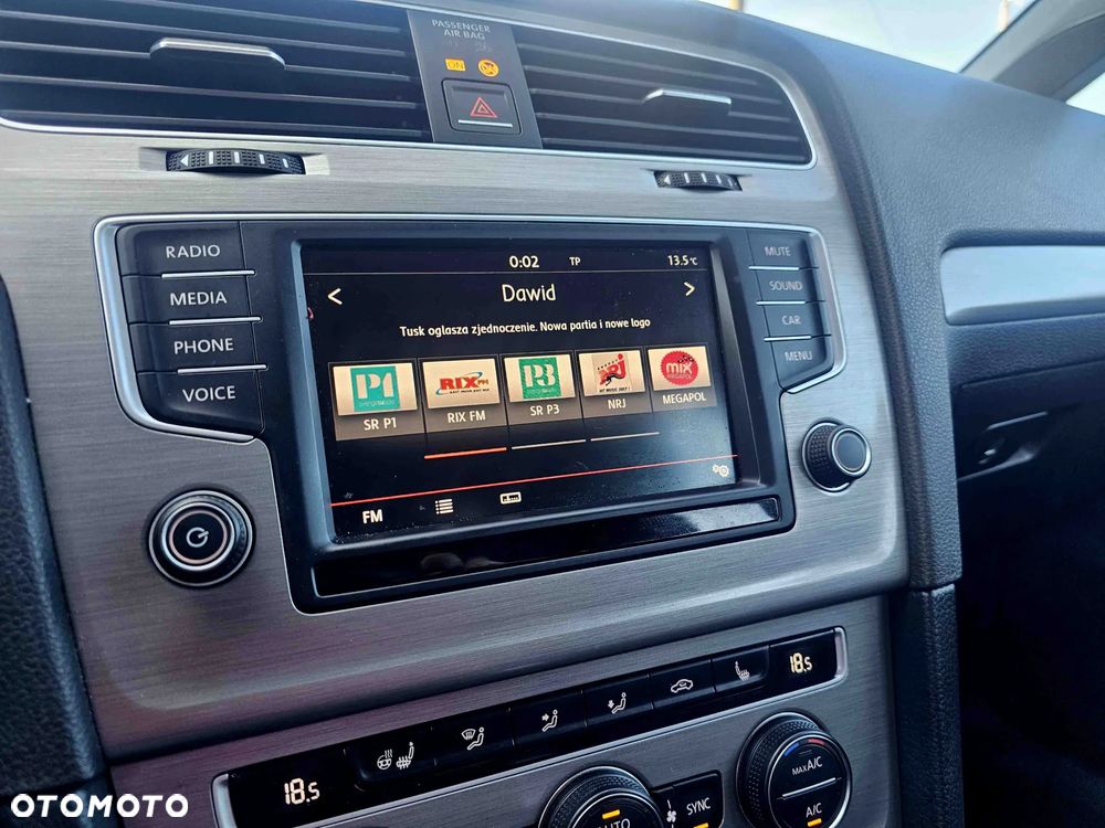 Volkswagen Golf VII 1.4 TSI BMT Highline DSG - 27