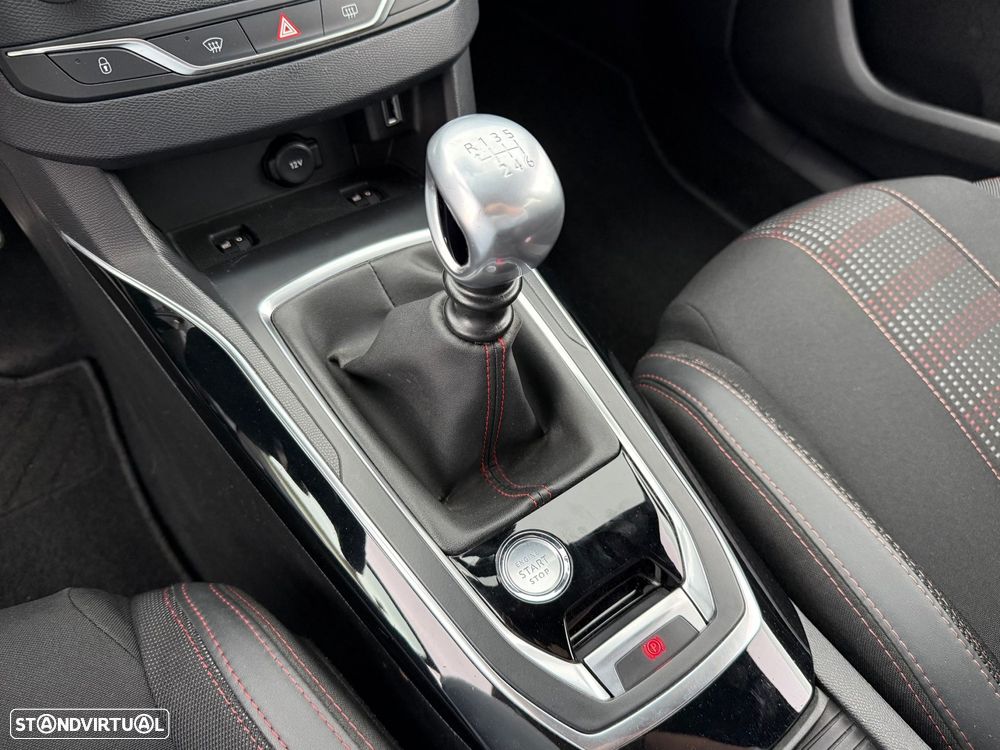 Peugeot 308 1.2 PureTech GT Line - 19