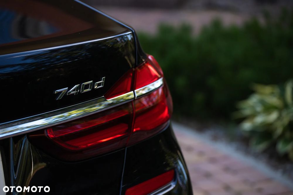 BMW Seria 7 - 11