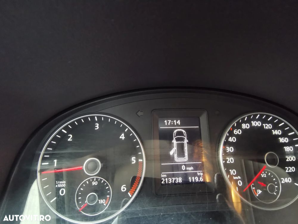 Volkswagen Touran 2.0 TDI BlueMotion Technology Highline - 5