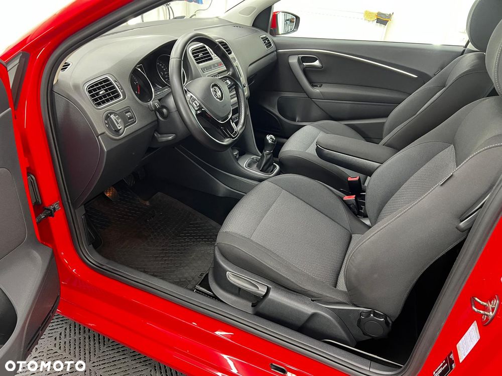 Volkswagen Polo 1.4 TDI (Blue Motion Technology) Highline - 11