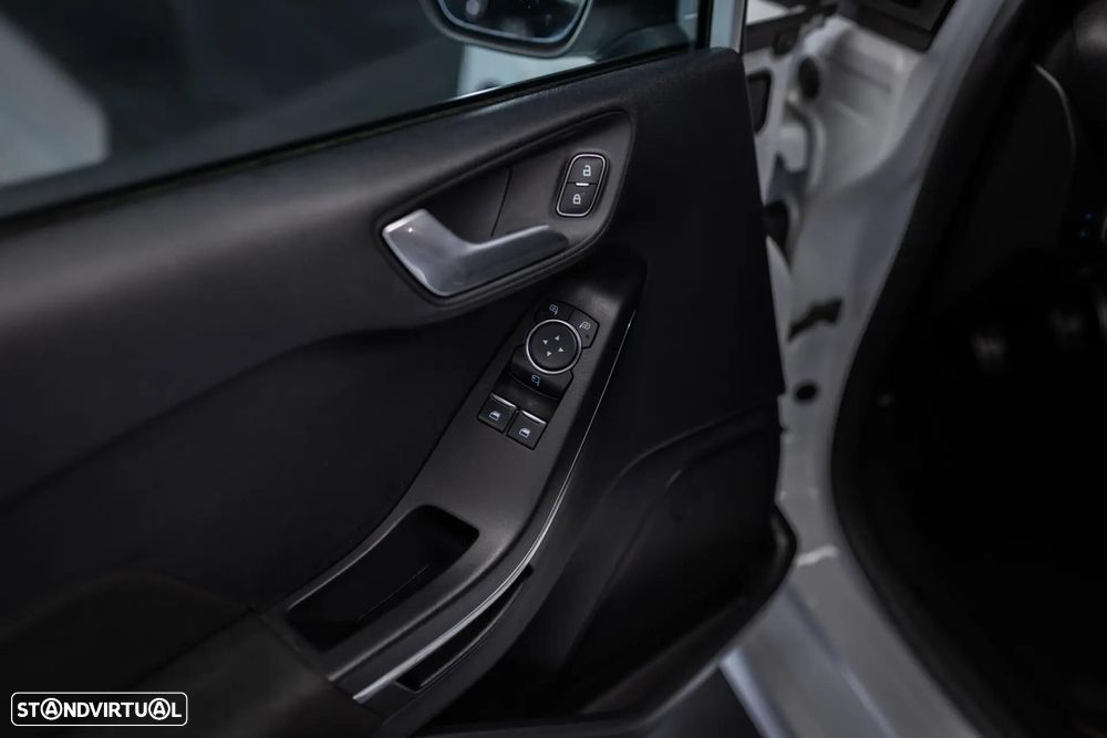 Ford Fiesta 1.0 EcoBoost ST-Line - 28