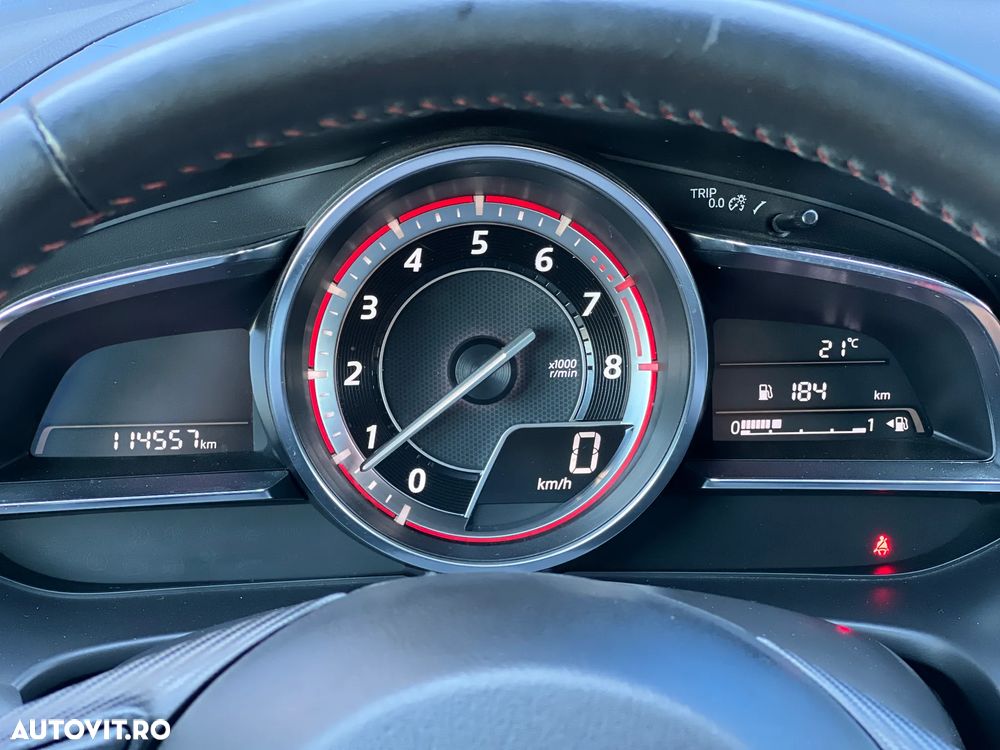 Mazda 3 G120 Revolution Top - 8