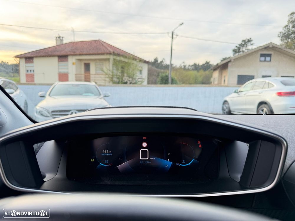 Peugeot 208 1.2 PureTech Allure Pack - 22