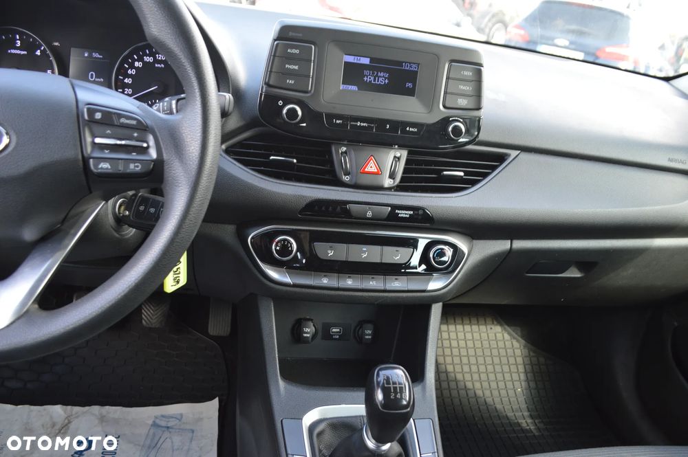 Hyundai i30 1.6 D Comfort - 17