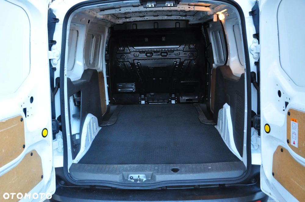 Ford CONNECT - 9