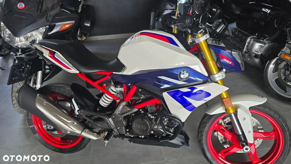 BMW G - 26