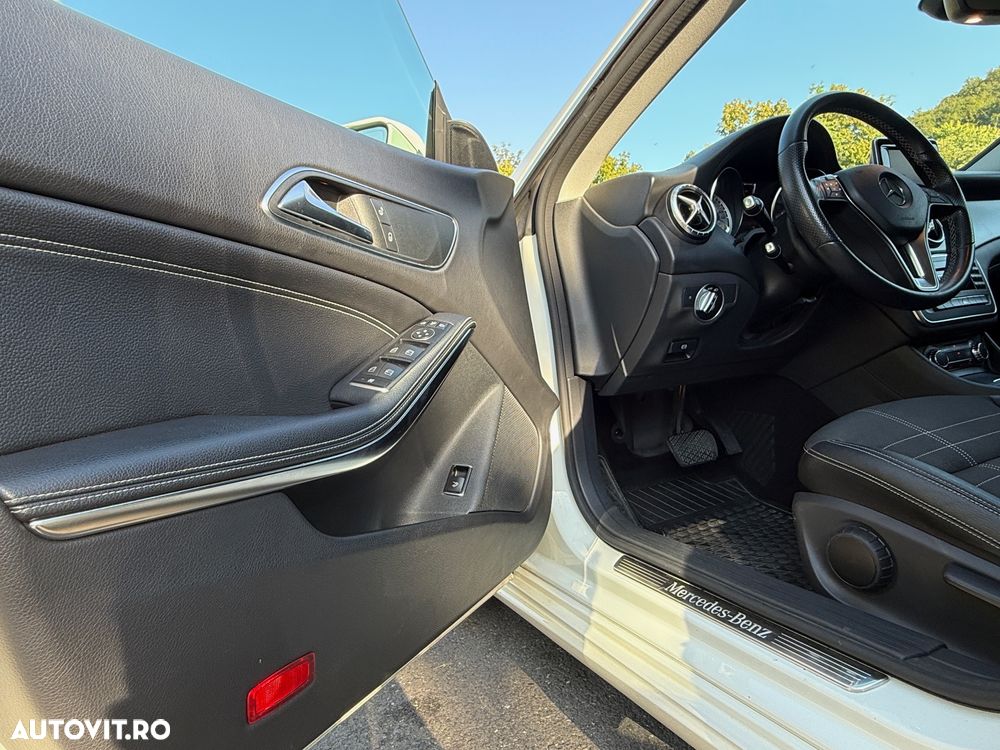 Mercedes-Benz CLA 220 CDI 7G-DCT AMG Line - 16
