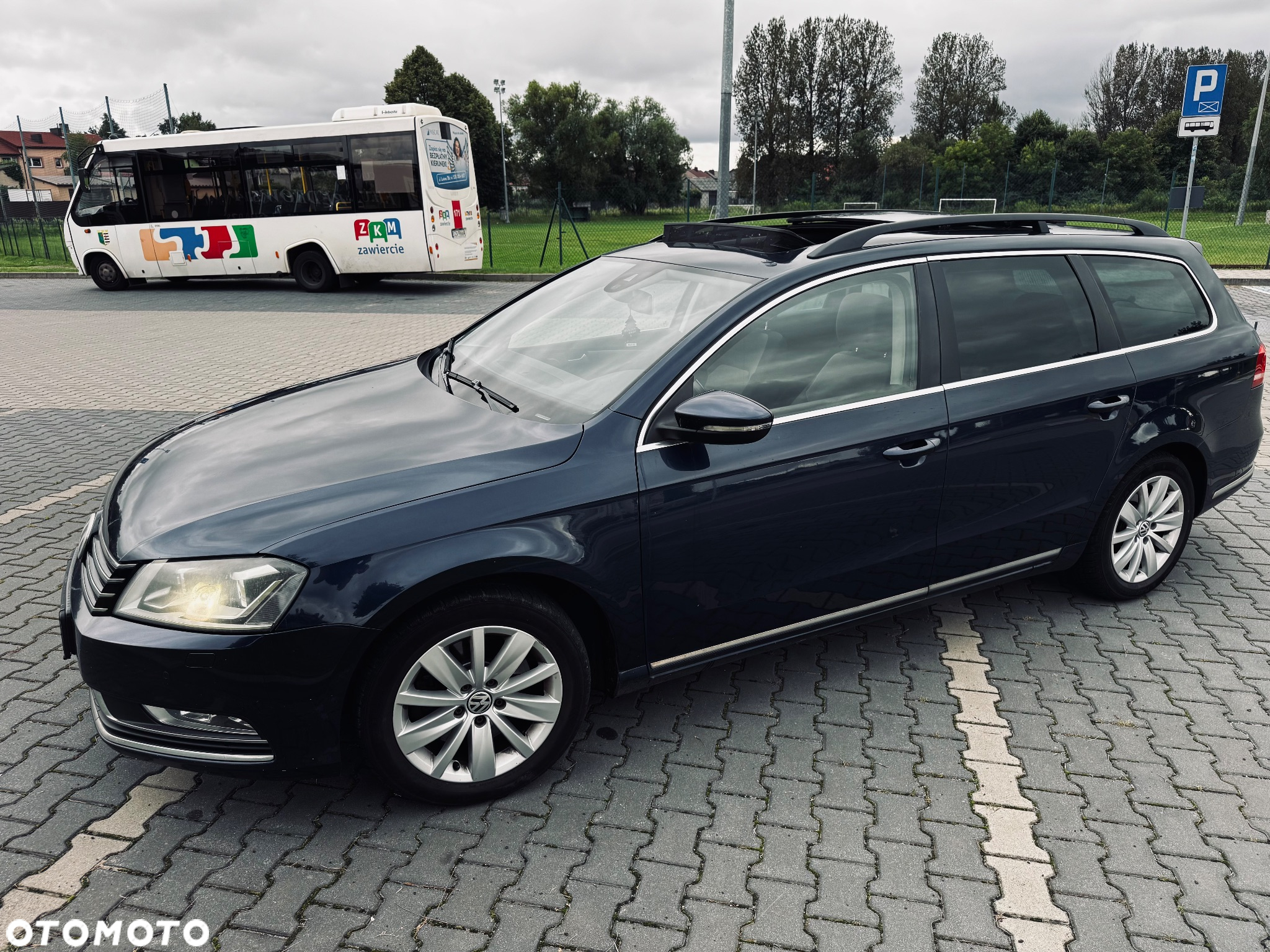 Volkswagen Passat Variant 2.0 TDI DSG BlueMotion Technology Highline - 4