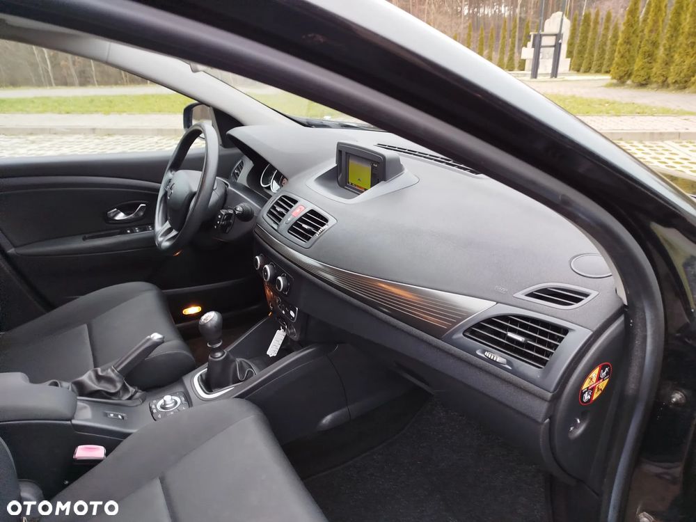 Renault Megane 1.6 16V 110 Paris Business - 6