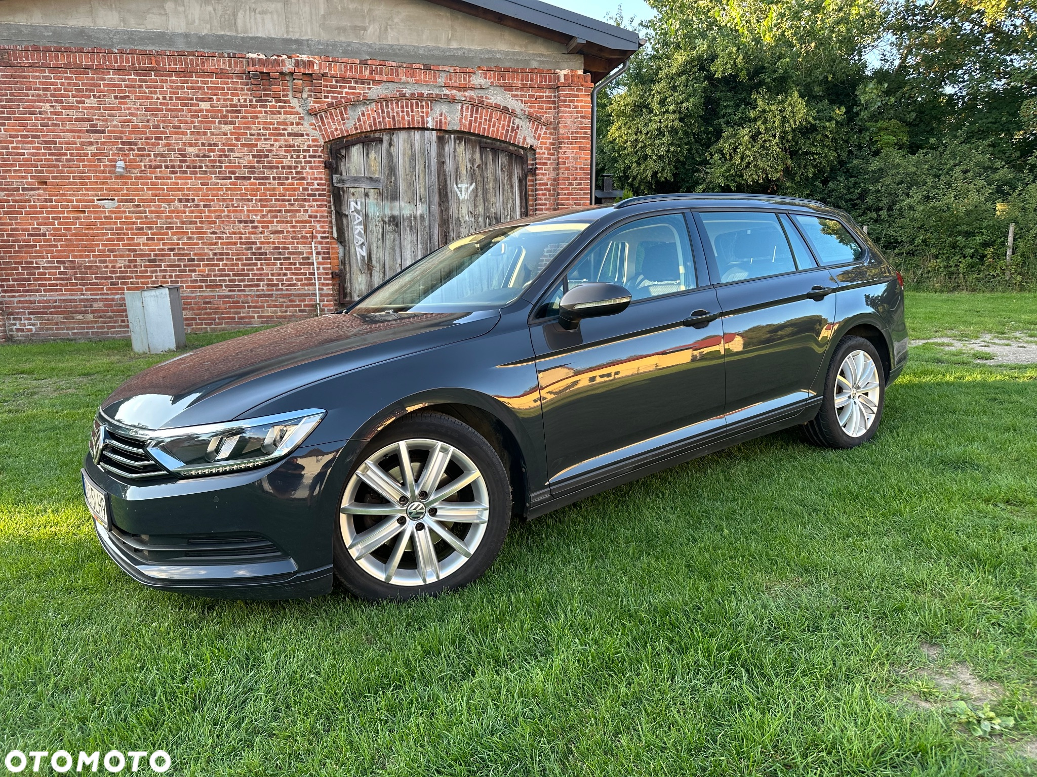 Volkswagen Passat 1.6 TDI BMT Comfortline - 4