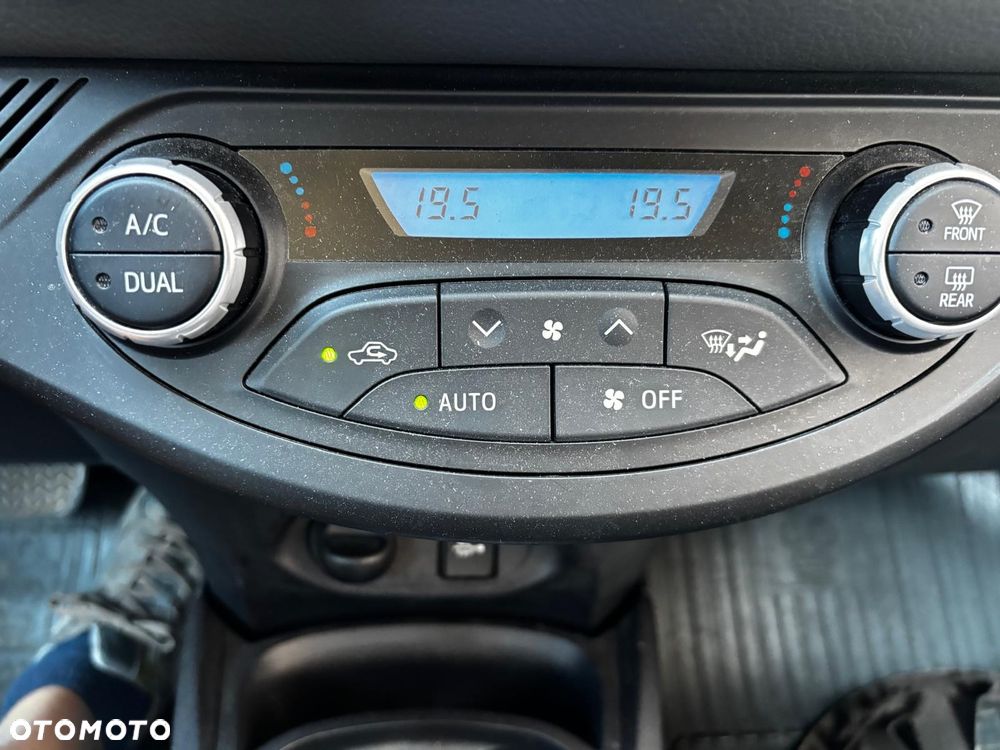 Toyota Yaris - 14