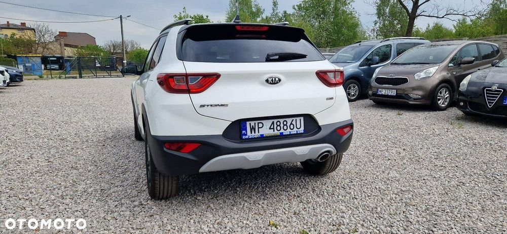 Kia Stonic - 8