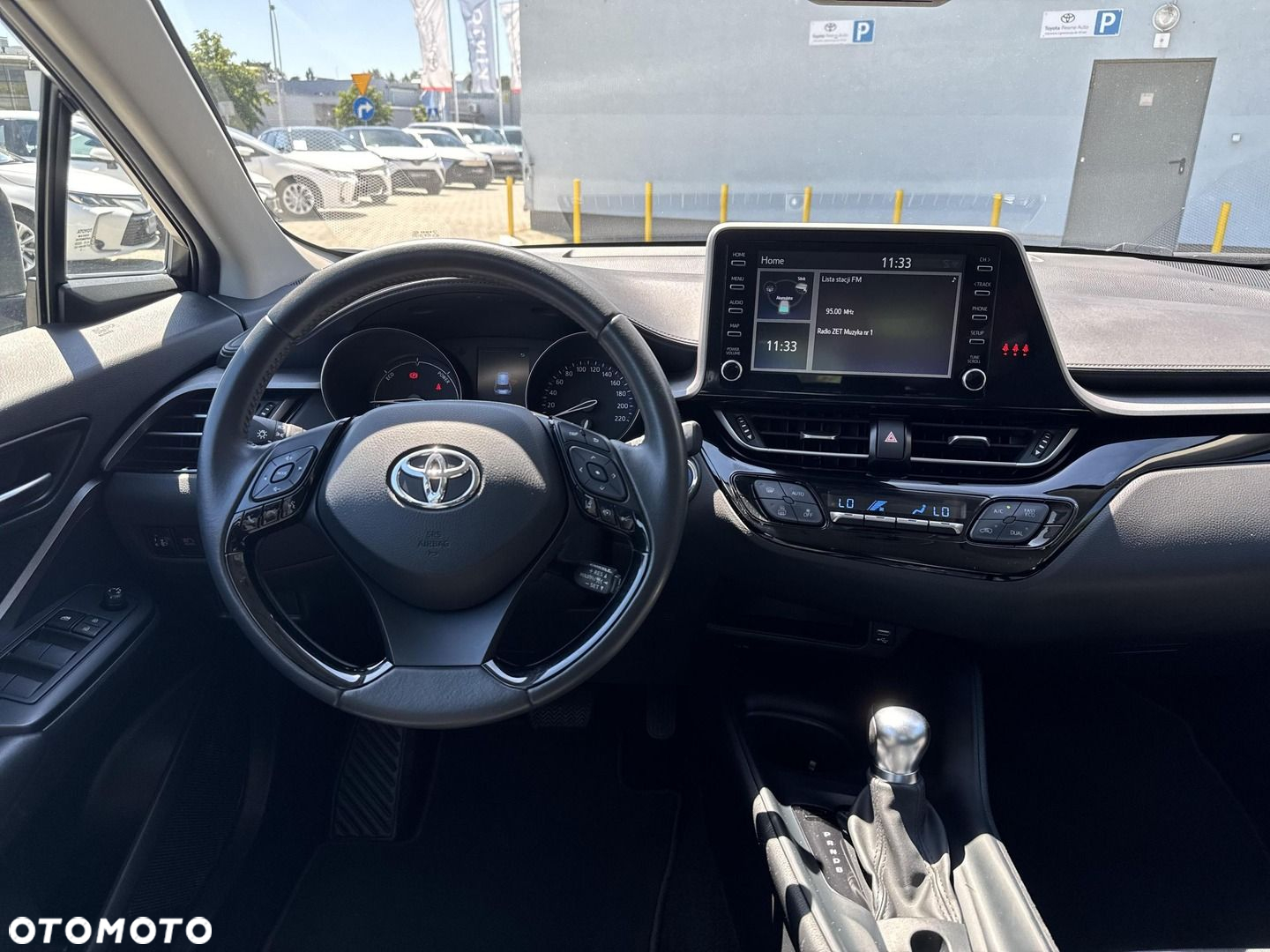 Toyota C-HR - 12