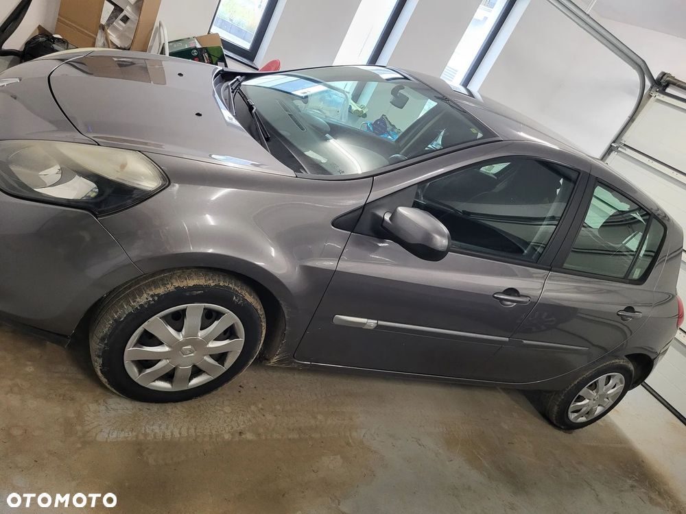 Renault Clio 1.2 16V TCE Alize - 3