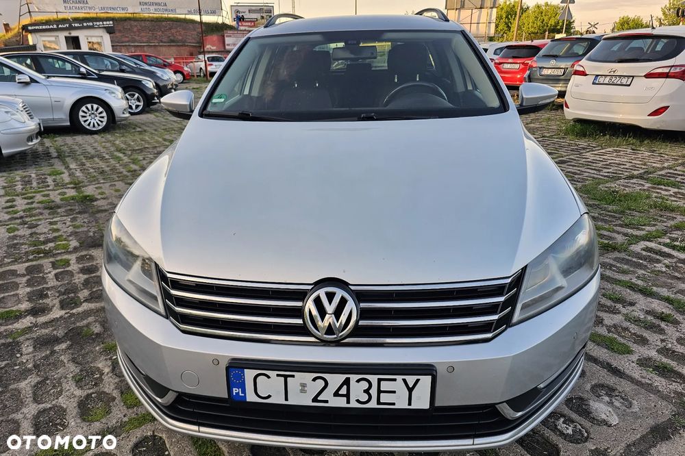Volkswagen Passat - 2