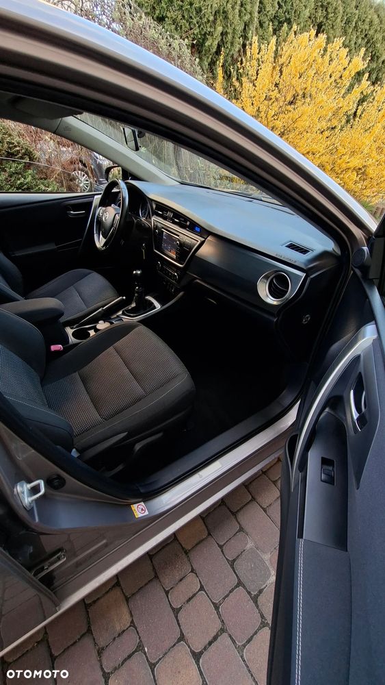 Toyota Auris 1.6 Sol - 13