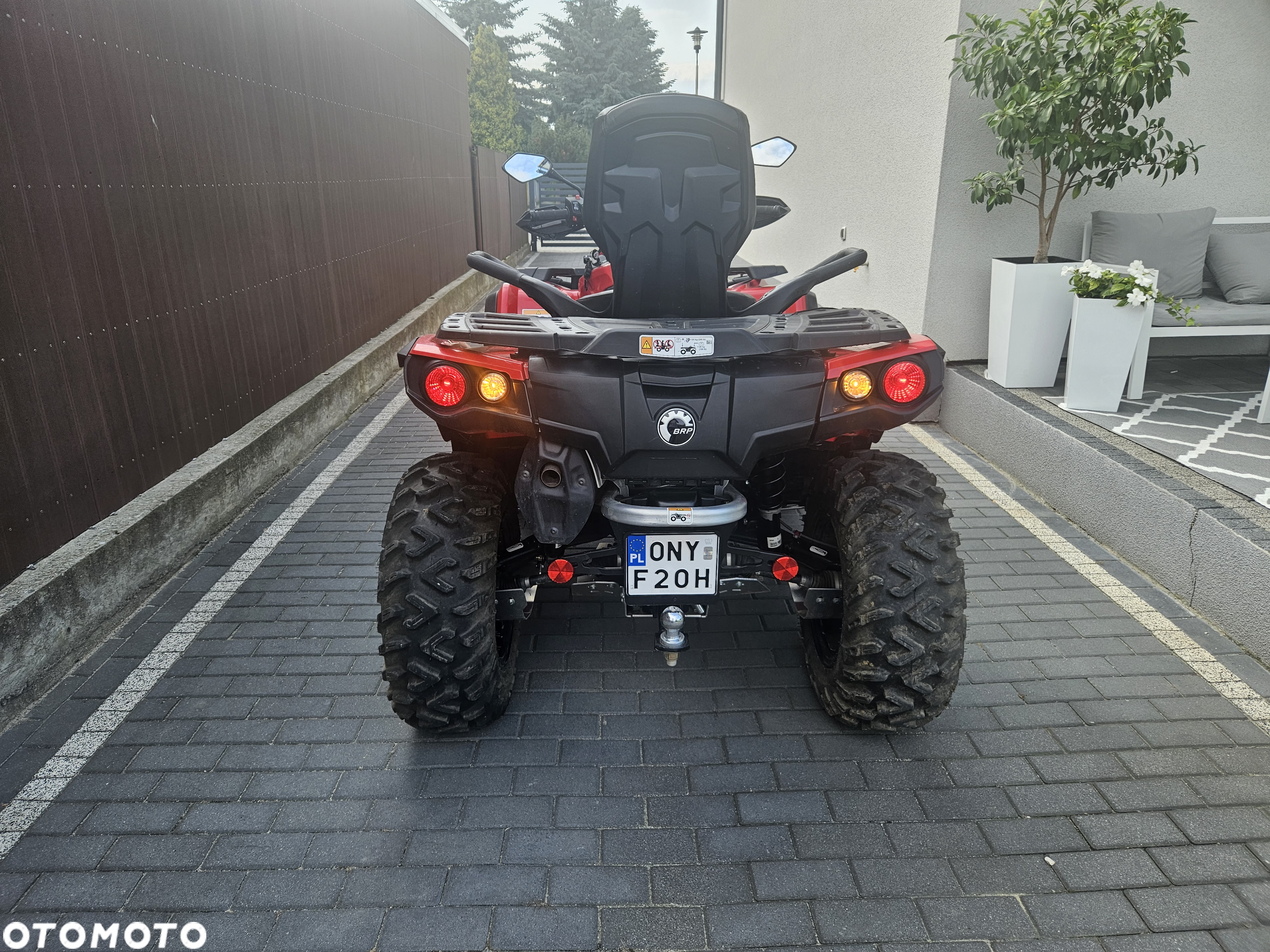 Can-Am Outlander Max - 10