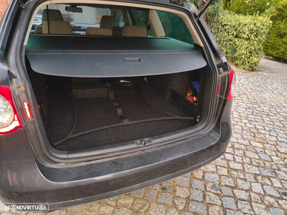 VW Passat 1.6 TDI Confortline - 5