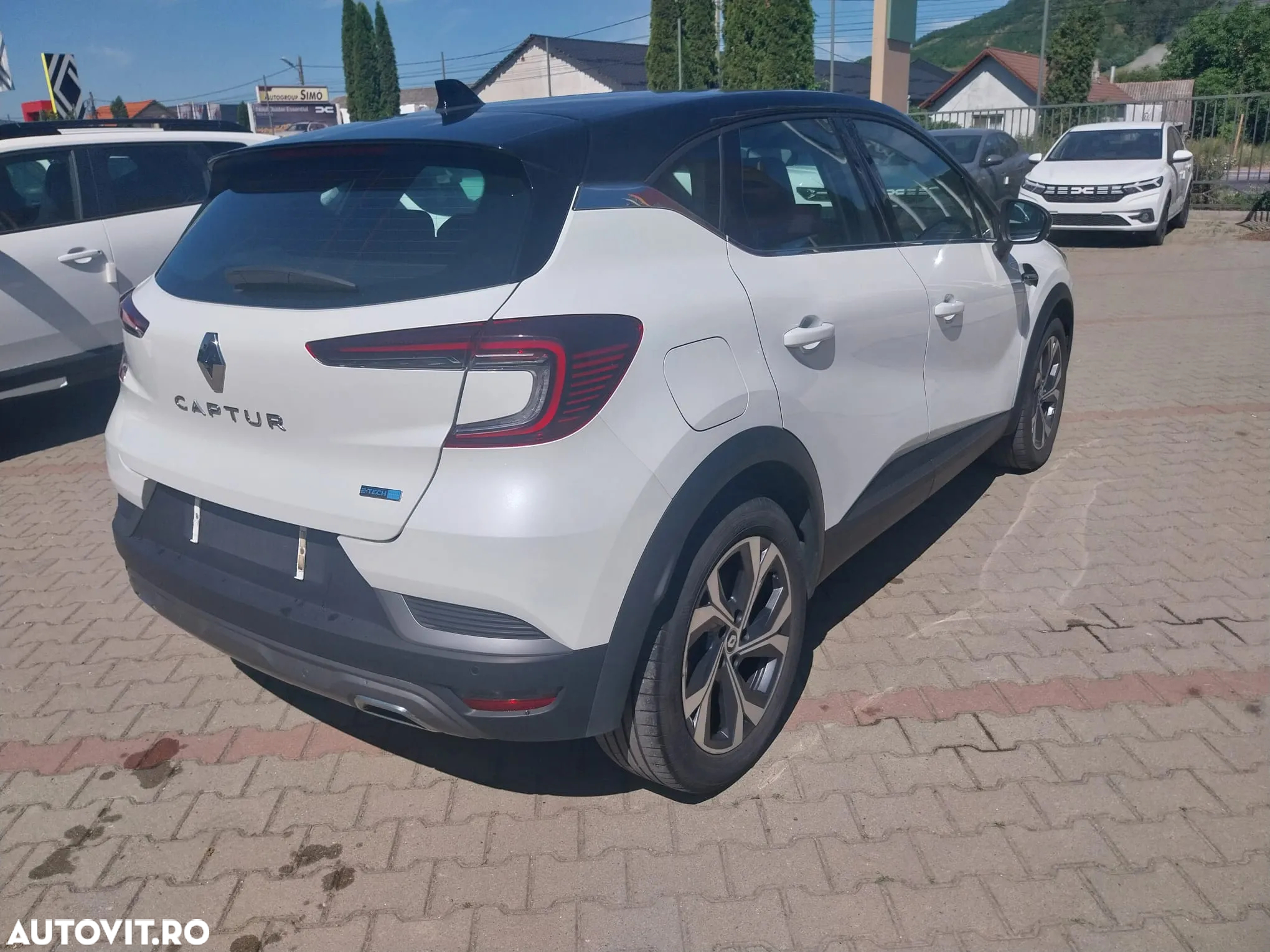 Renault Captur E-TECH PLUG-in 160 R.S. LINE - 16