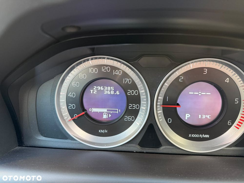Volvo XC 60 - 6