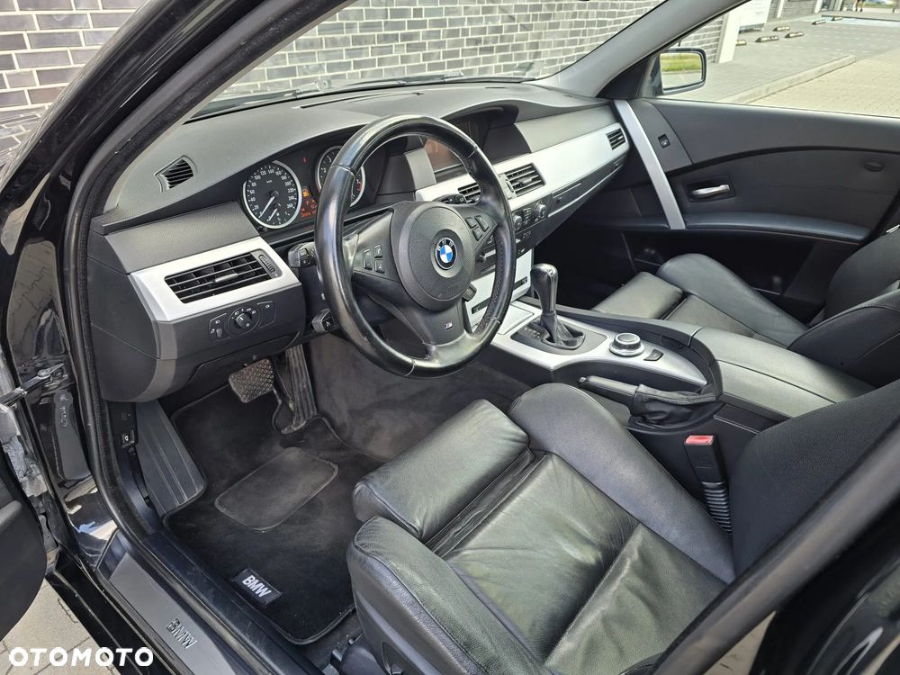 BMW Seria 5 525i - 18