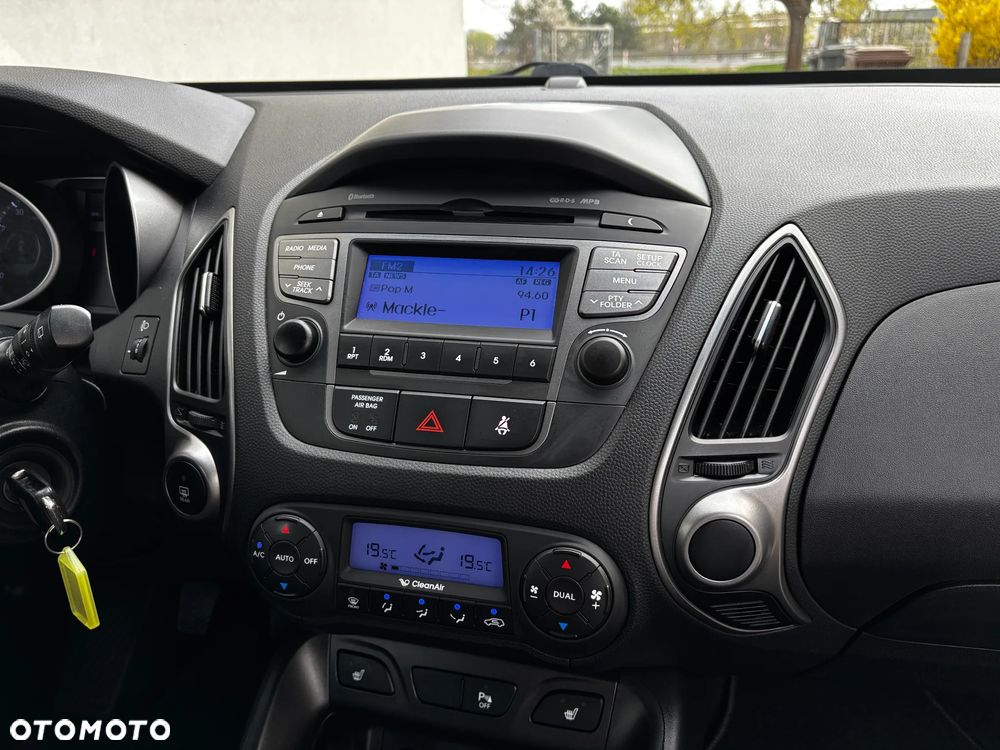 Hyundai ix35 1.6 2WD Fifa World Cup Edition - 36