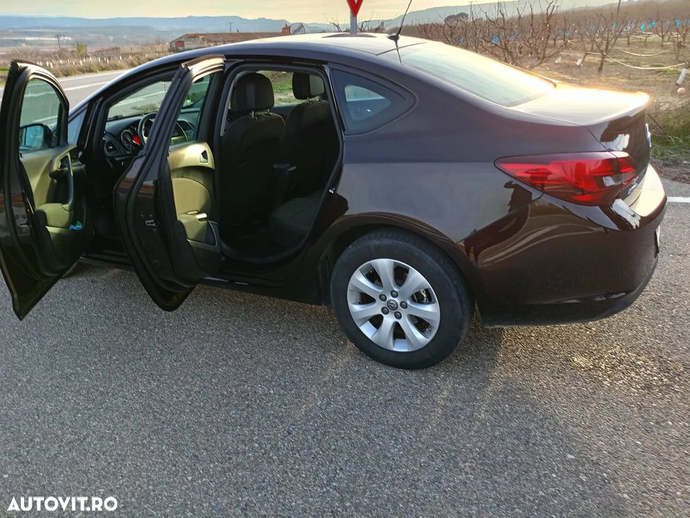 Opel Astra 1.6 TWINPORT ECOTEC Active - 6