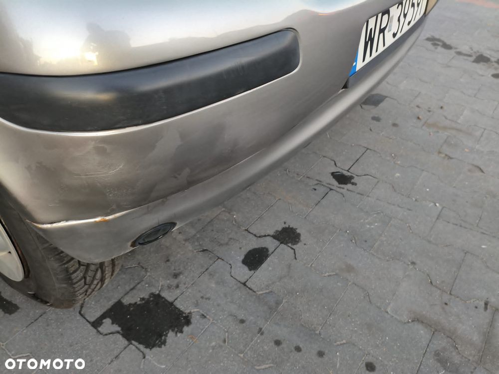 Toyota Yaris 1.0 Base - 33