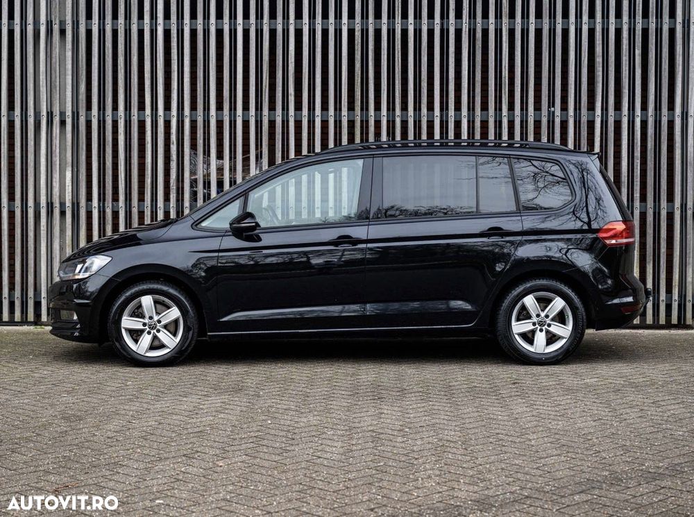 Volkswagen Touran 1.5 TSI ACT OPF Highline - 3