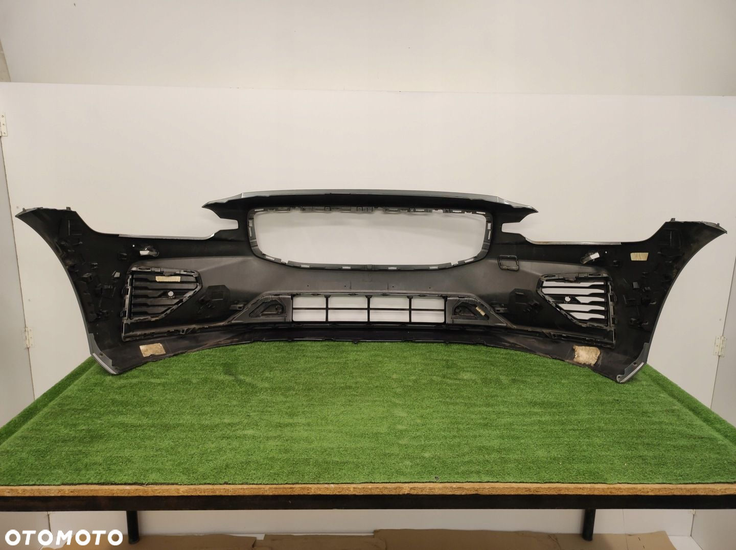 ZDERZAK PRZÓD PRZEDNI VOLVO V60 II S60 II R-DESIGN 31690530 18 - - 13