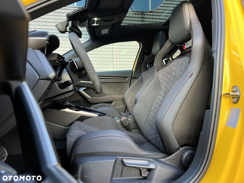 Audi RS3 Limousine - 24