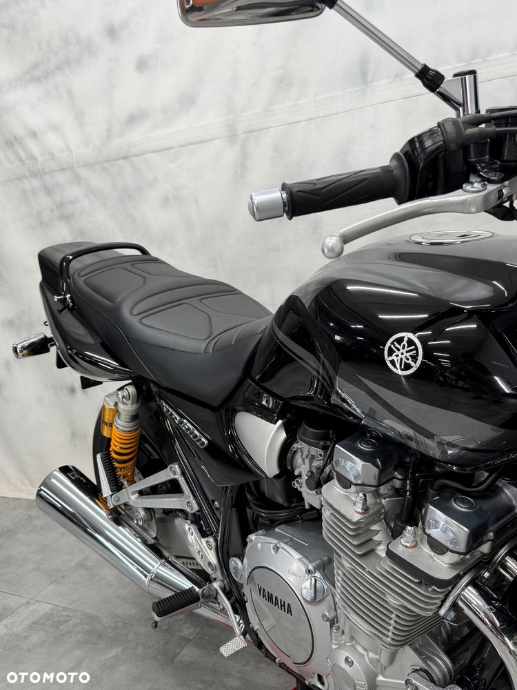 Yamaha XJR - 21