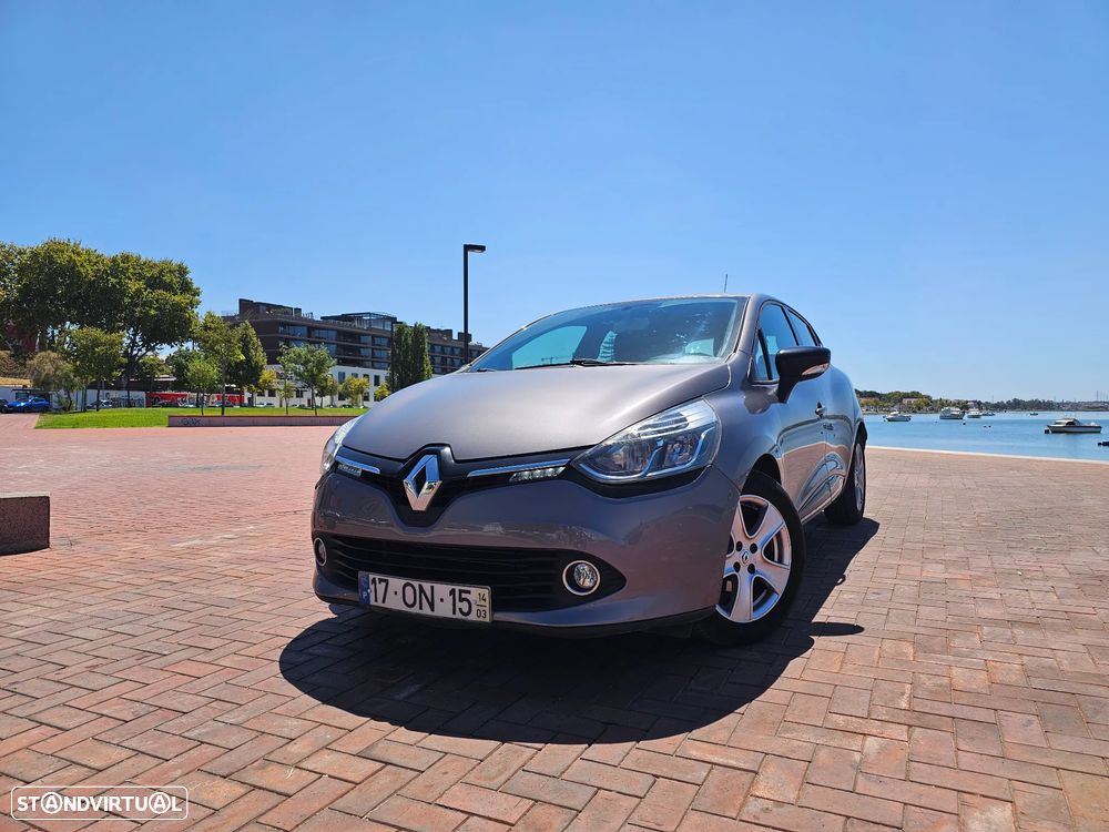 Renault Clio 1.5 dCi Dynamique S - 1