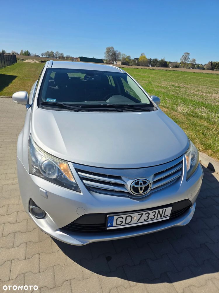 Toyota Avensis 1.8 Premium - 2