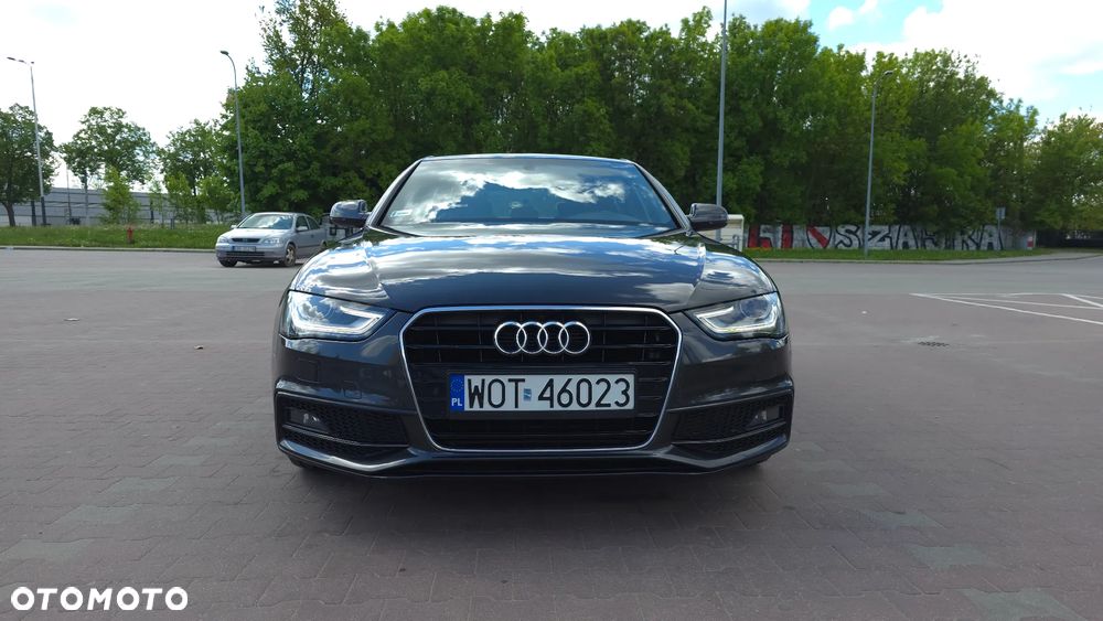 Audi A4 Limousine 1.8 TFSI S line Sportpaket - 9