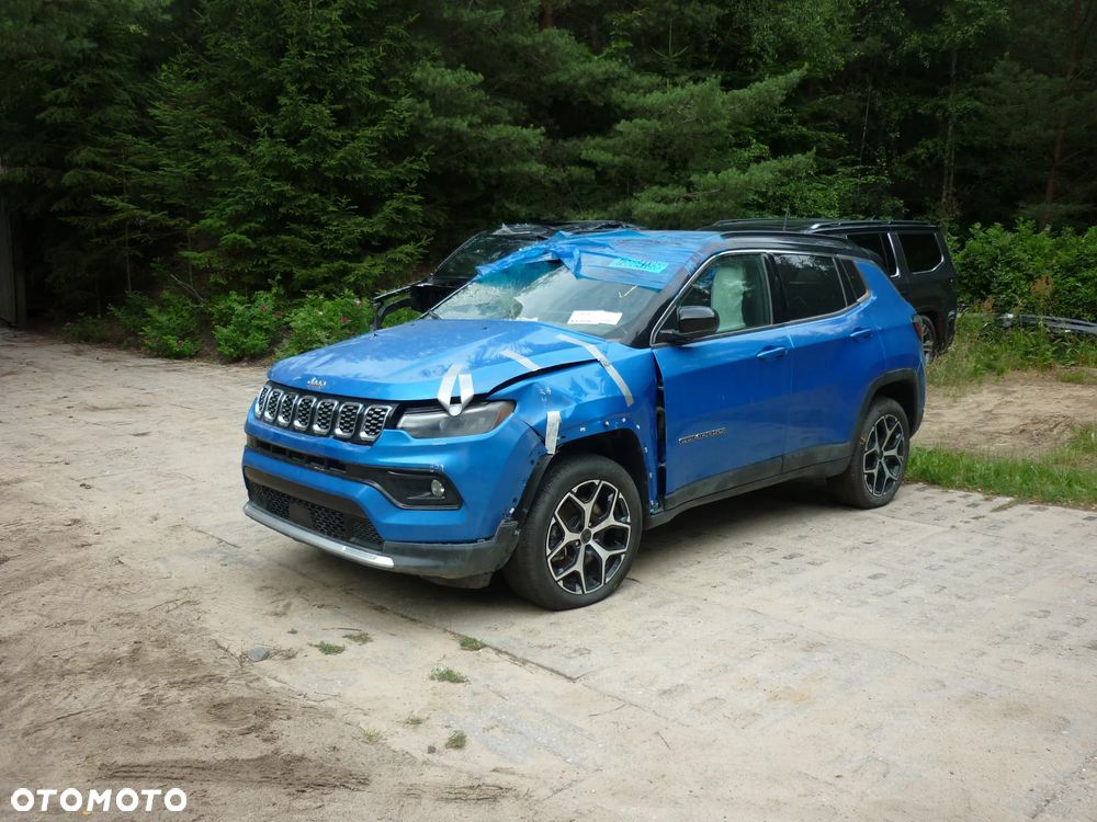 Jeep Compass - 1