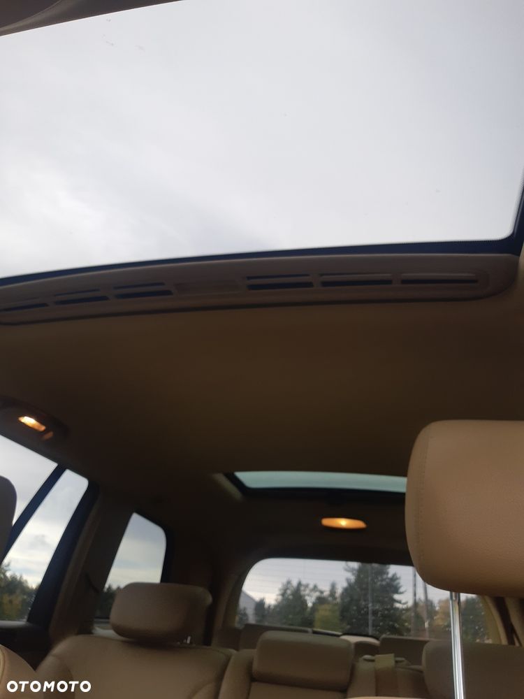 Mercedes-Benz GL - 11