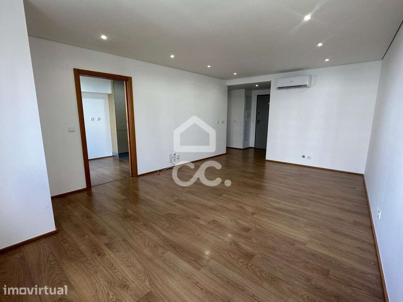 Apartamento T2 com garagem na Urbanização do Infantado - Loures - Grande imagem: 3/26