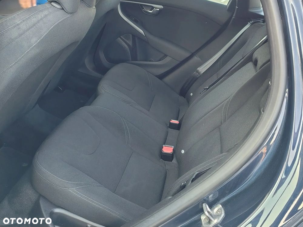 Volvo V40 Cross Country - 23