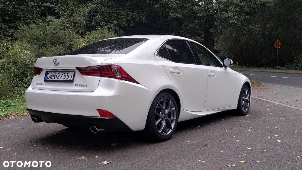 Lexus IS 200t Elite - 14