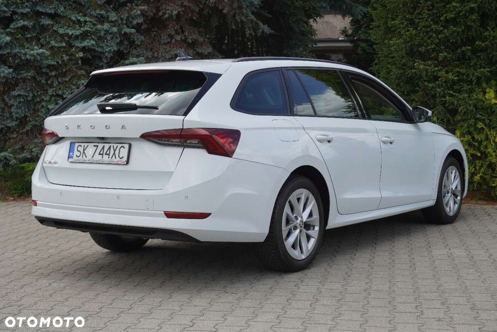 Skoda Octavia 2.0 TDI DSG Ambition - 8