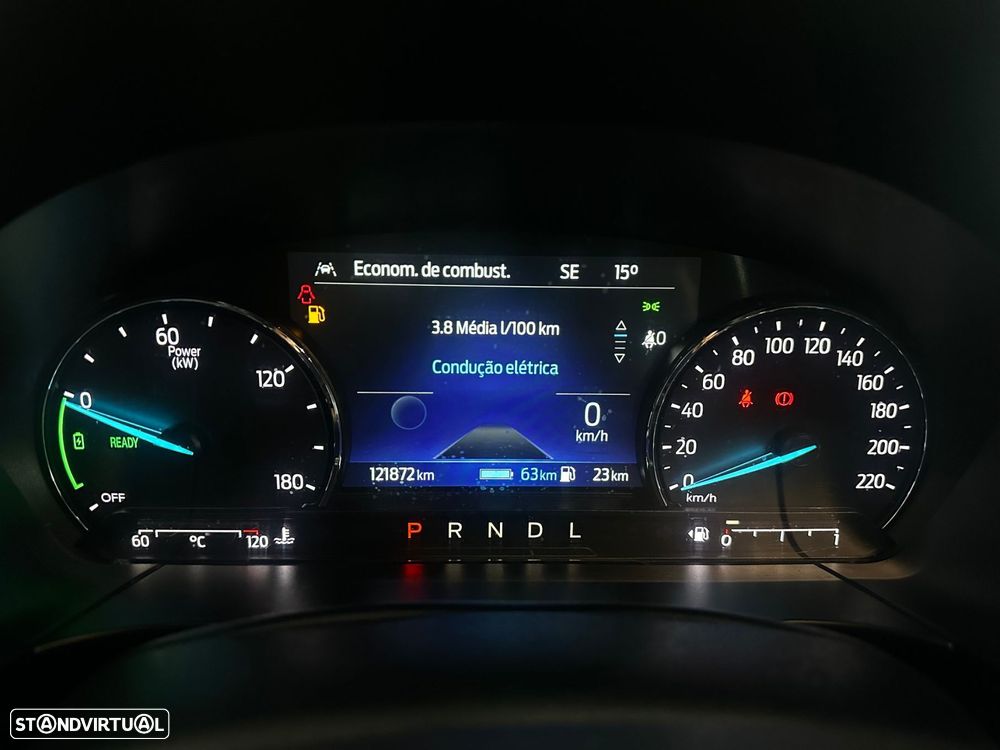 Ford Kuga 2.5 PHEV Titanium - 23